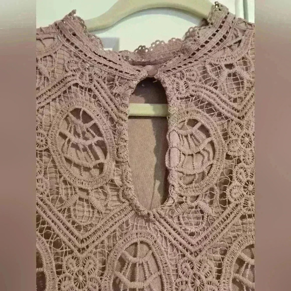 Ultra Pink Lace Blouse - Picture 2 of 8